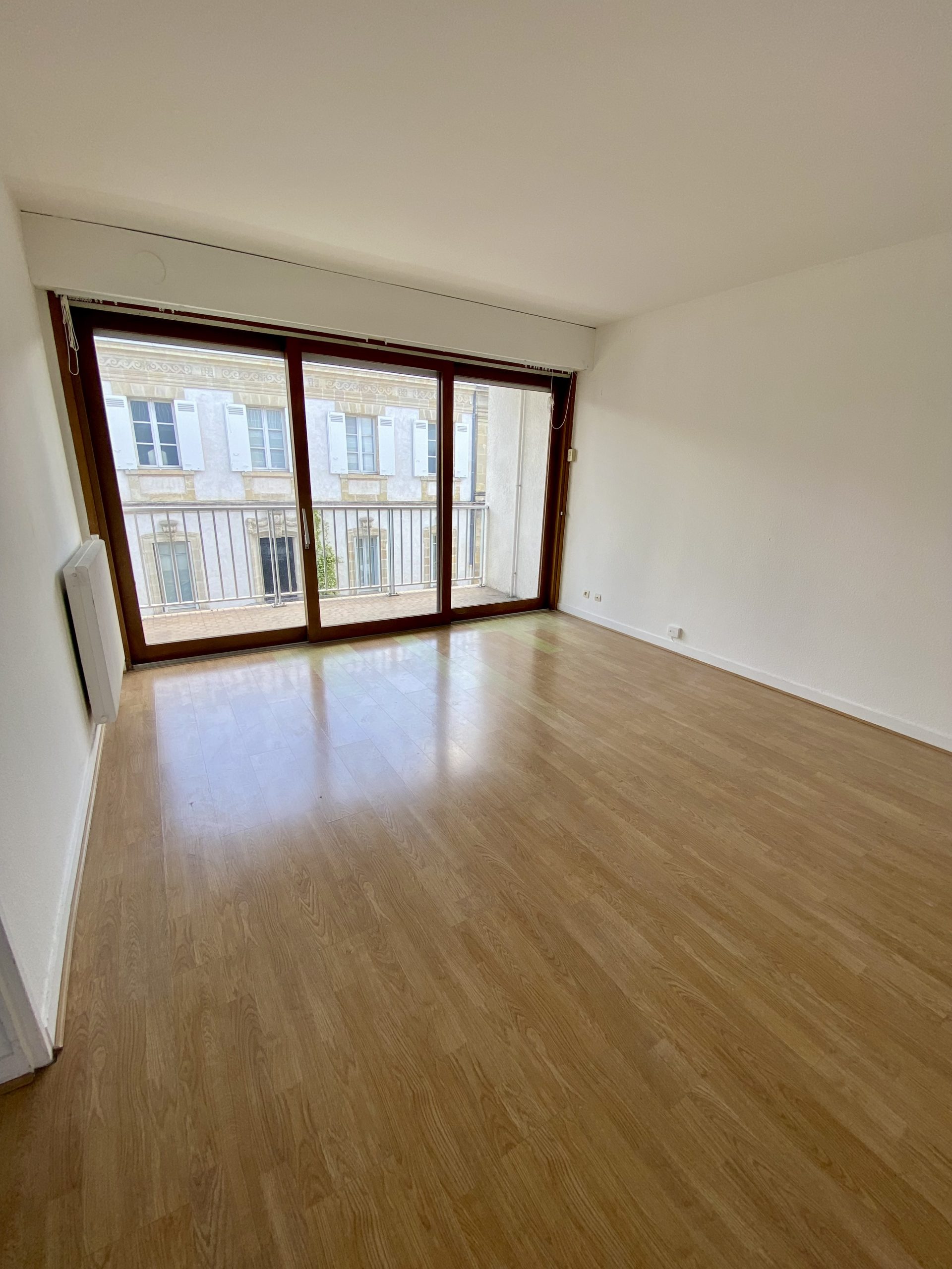 PARC BORDELAIS APPARTEMENT A RAFRAICHIR